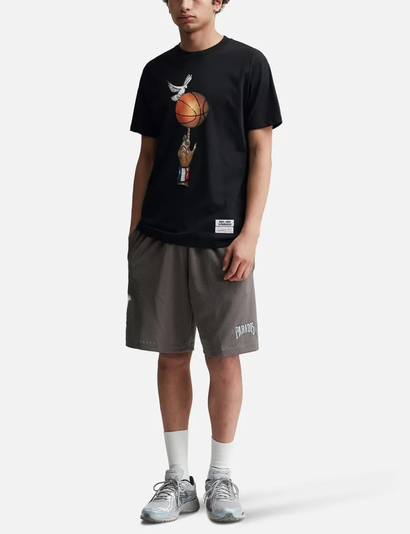 3.PARADIS x MITCHELL & NESS x NBA GRAPHIC BALL T-SHIRT