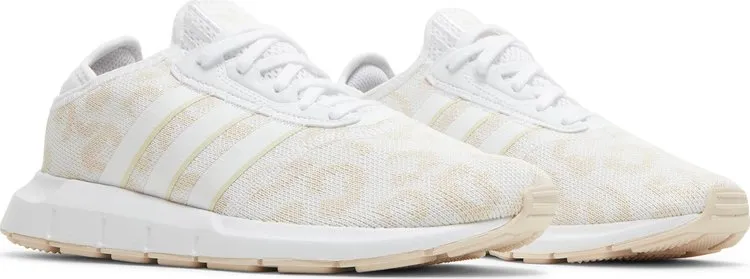 Adidas Wmns Swift Run X 'Leopard - Halo Ivory' sneakers, cream