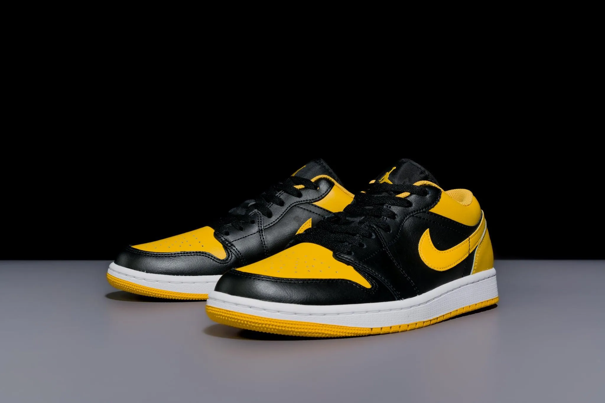 Air Jordan 1 Low "Yellow Ochre"