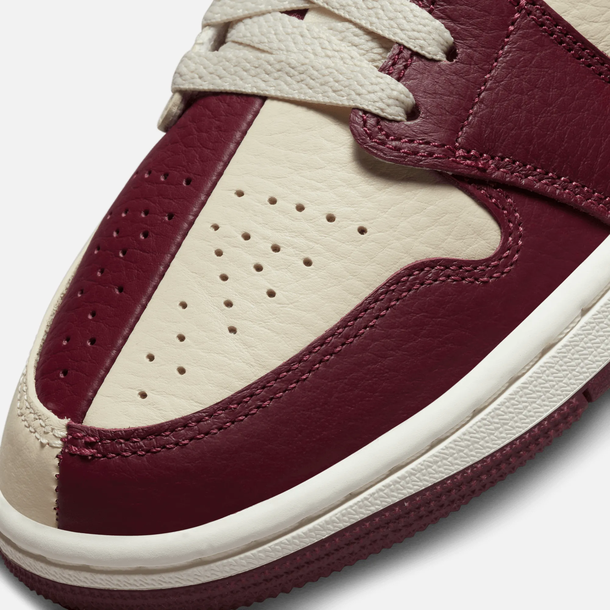 Air Jordan 1 Mid Women's 'Split Beach Cherrywood'