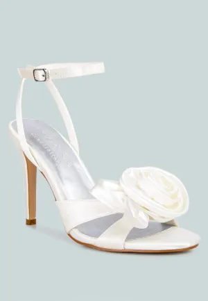 CHAUMET White Rose Bow Embellished Sandals