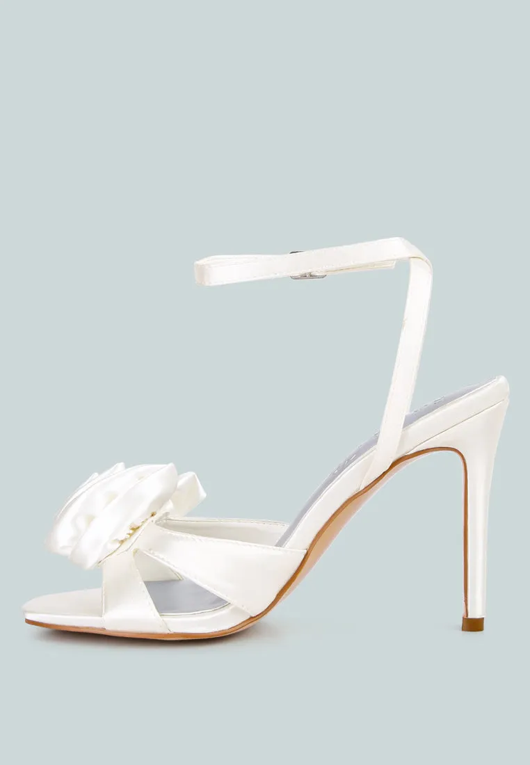 CHAUMET White Rose Bow Embellished Sandals