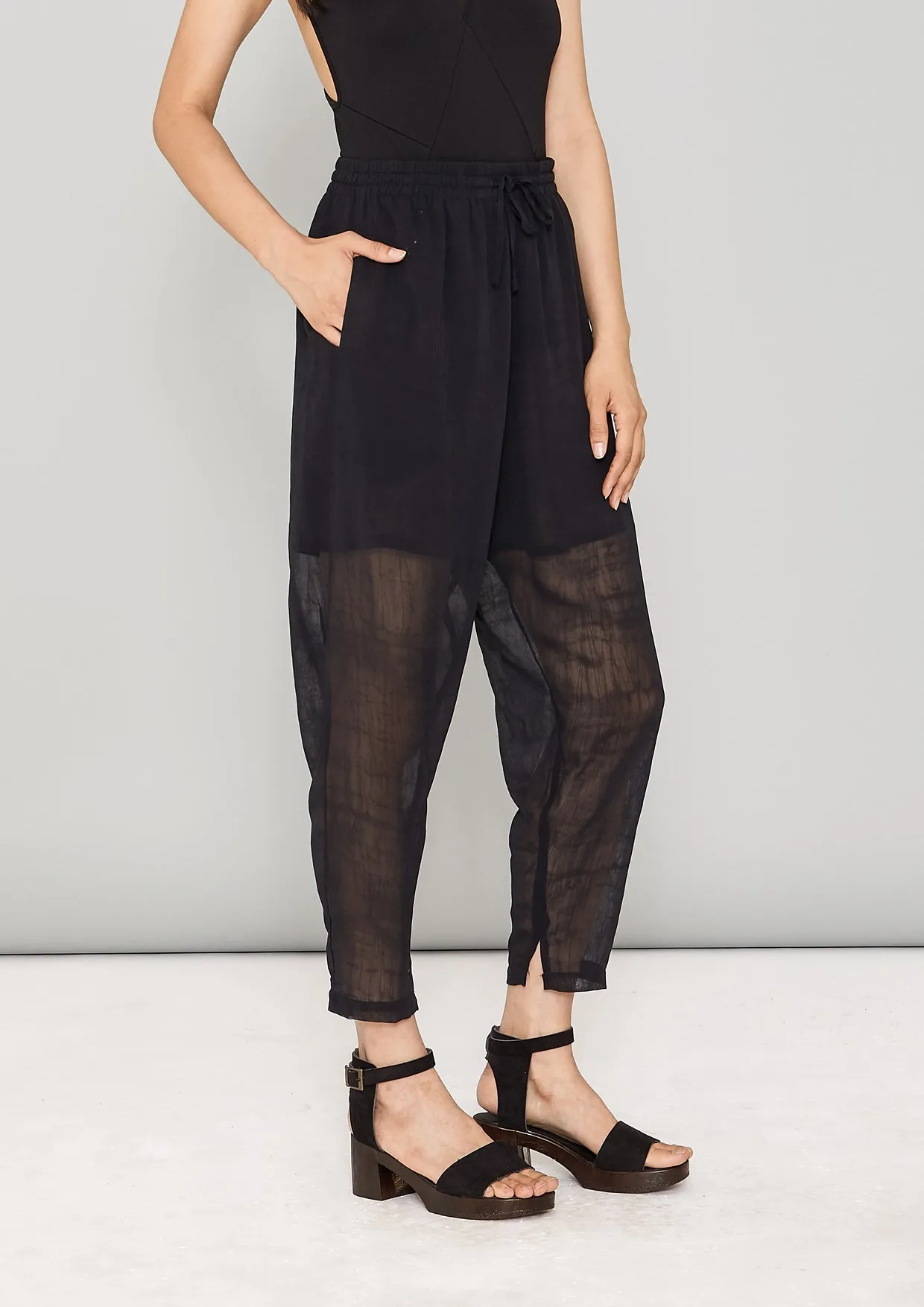 PANTS LOOSE ELASTIC- CHAIN SMOKE GEORGETTE black