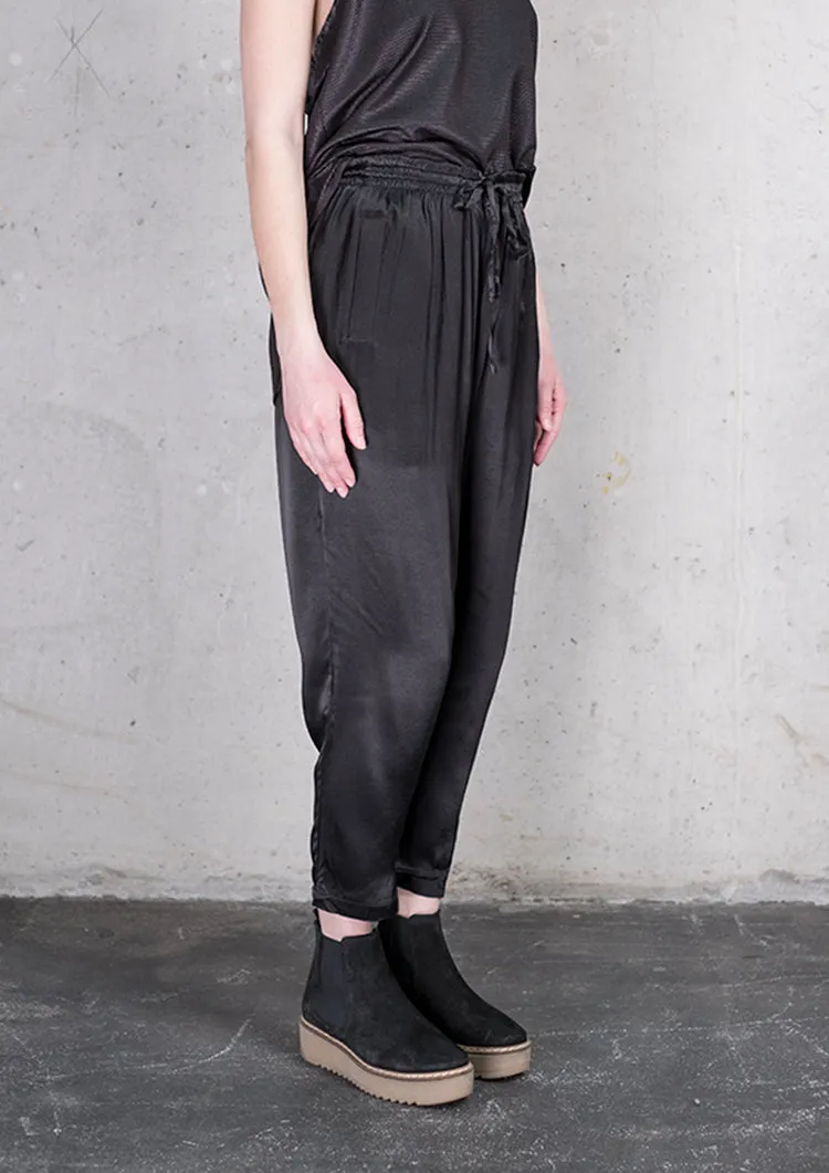 PANTS LOOSE ELASTIC - SILKY RAYON SATIN black