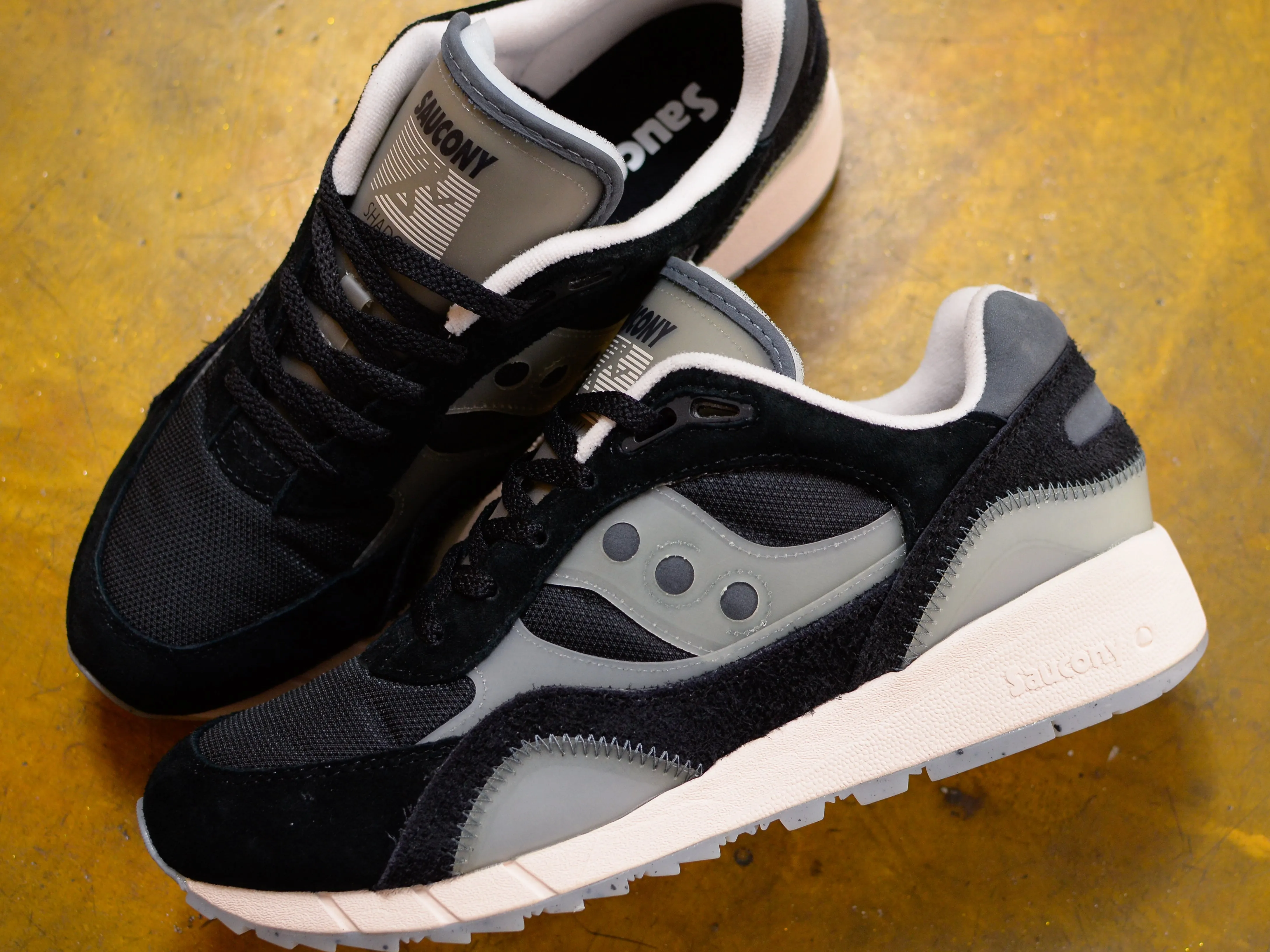 Saucony Shadow 6000 - Black