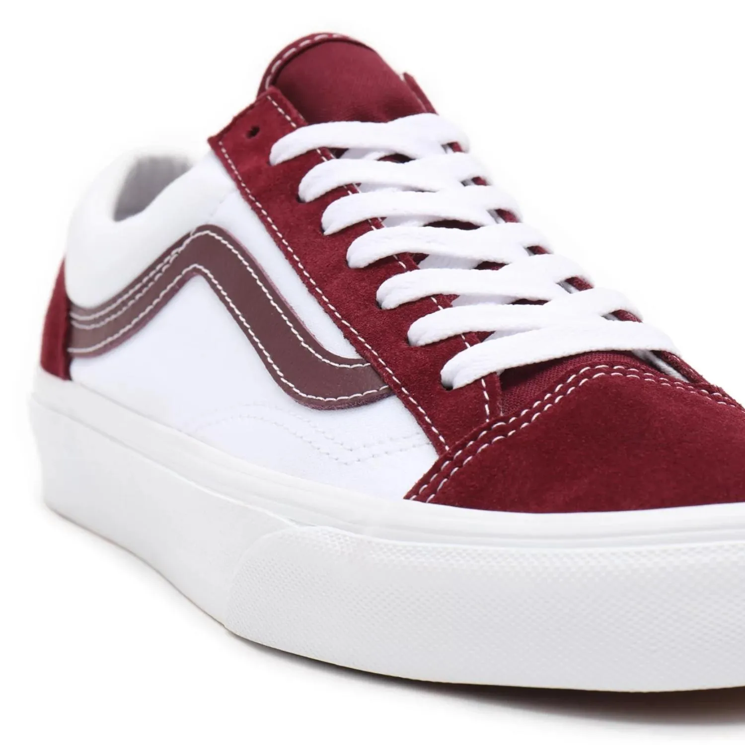 Vans Classic Sport Style 36 Shoes - (Classicsport) Port Royal/True White