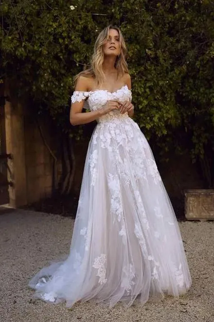 White Off Shoulder Tulle Lace Appliqued Beach Wedding Dress, Romantic Bridal Dresses UQ2547