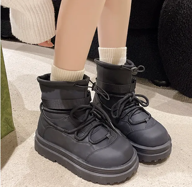 Women Leather Round Head Platform Casual Boots